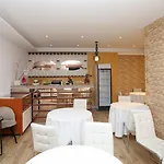 Noar Boutique 4*