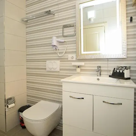 Noar Boutique 4* Vlorë