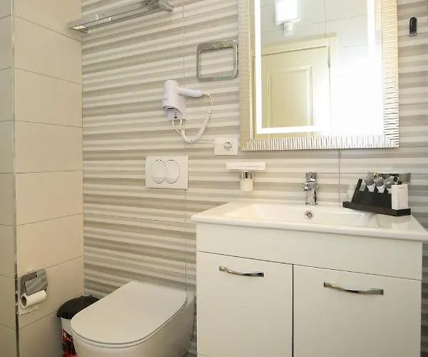 Noar Boutique 4* Vlorë